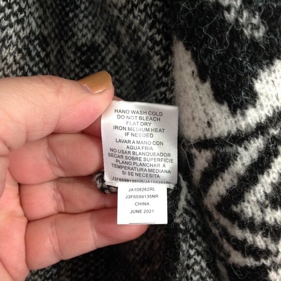 JOSEPH A Woman Size 1X Black White Drape Collar open Cardigan Animal Geometric - Picture 8 of 10